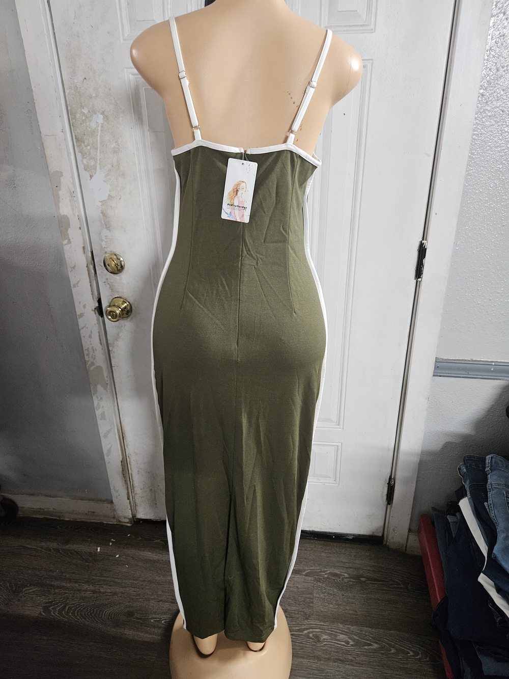 Olive Green Maxi Dress with White Trim and Adjustable Straps - Picture 7 of 8